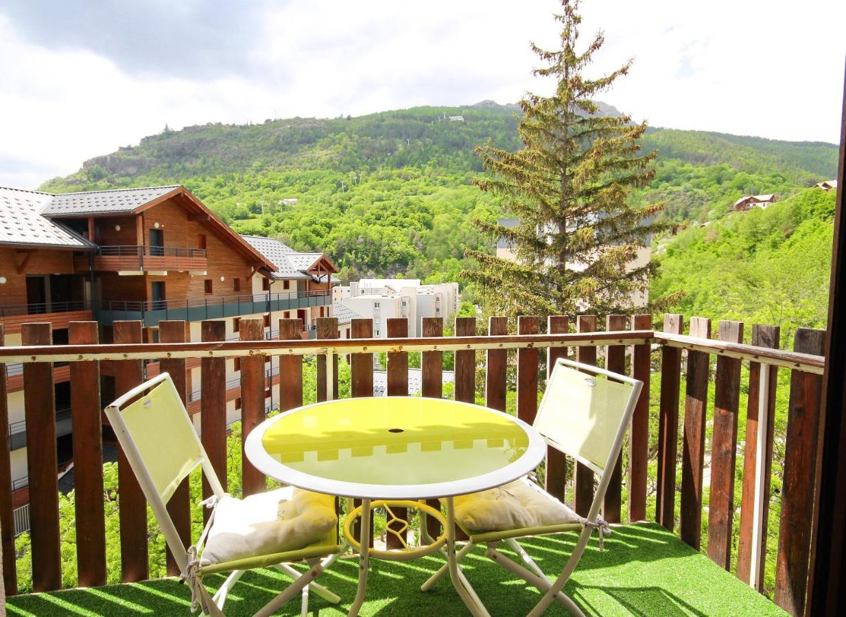 Coquet Appartement Type 2 De 56 M² En Centre Ville Briancon  Exterior photo